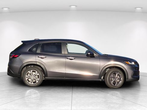 New 2027 Honda HR-V LX image 3