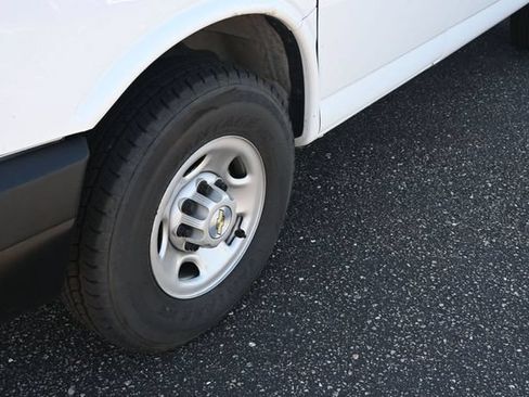 Used 2023 Chevrolet Express 3500 LS RWD image 12