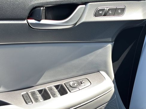 Used 2021 Hyundai Palisade SEL w/ Premium Package FWD image 12
