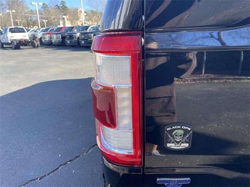 Used 2022 Ford F150 Lariat w/ Equipment Group 502A High image 34