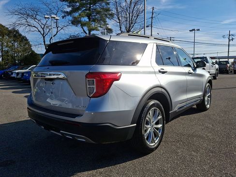 Certified 2024 Ford Explorer XLT w/ Equipment Group 202A image 10