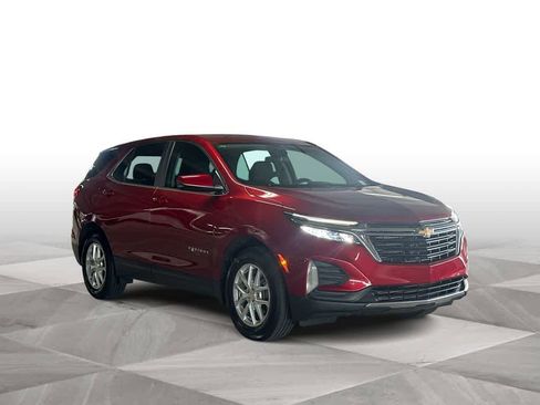 Used 2023 Chevrolet Equinox LT FWD image 2