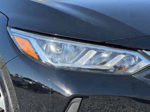 Used 2023 Nissan Sentra SV FWD image 32