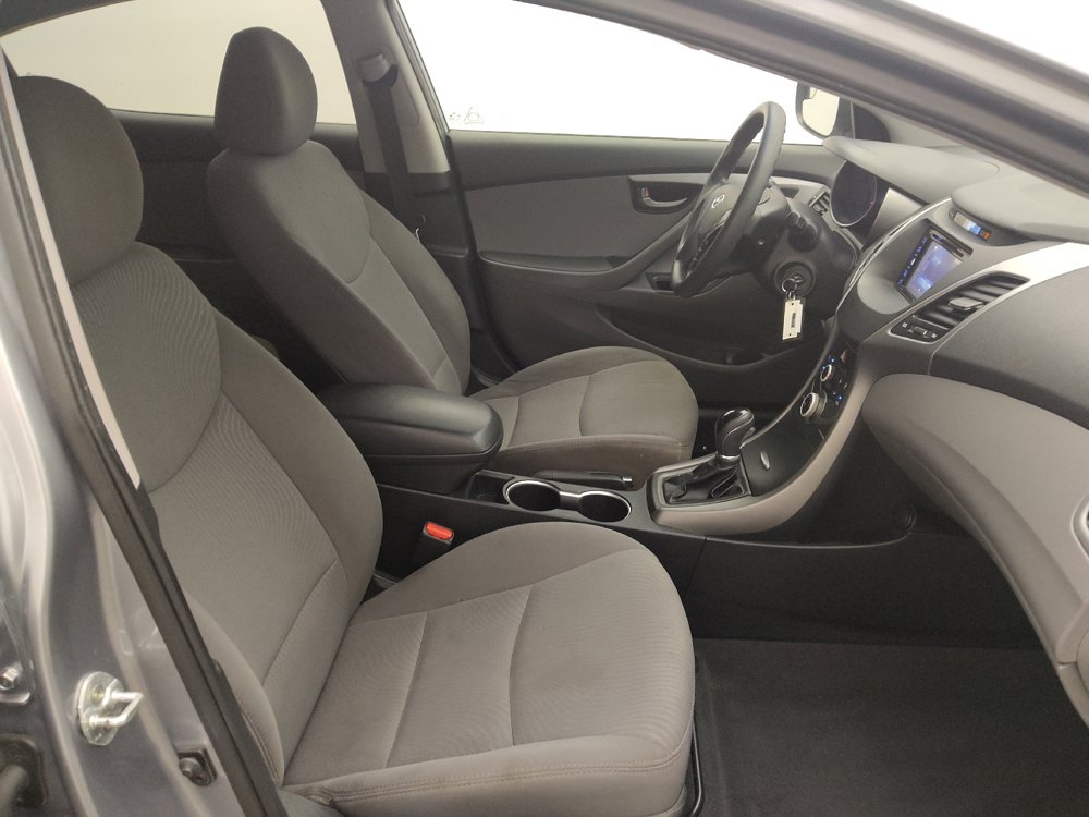 Used 2015 Hyundai Elantra SE FWD image 21