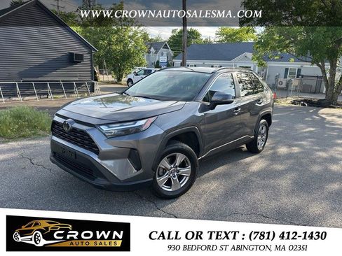 Used 2023 Toyota RAV4 XLE AWD/4WD image 1