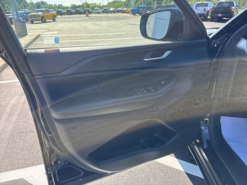 Used 2023 Jeep Grand Cherokee L Laredo AWD/4WD image 10