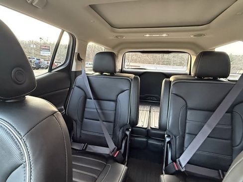 Used 2023 GMC Acadia Denali w/ Black Diamond Edition image 14