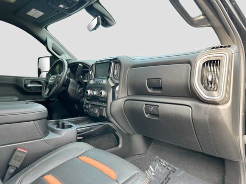 Used 2020 GMC Sierra 2500 AT4 w/ AT4 Premium Package AWD/4WD image 31