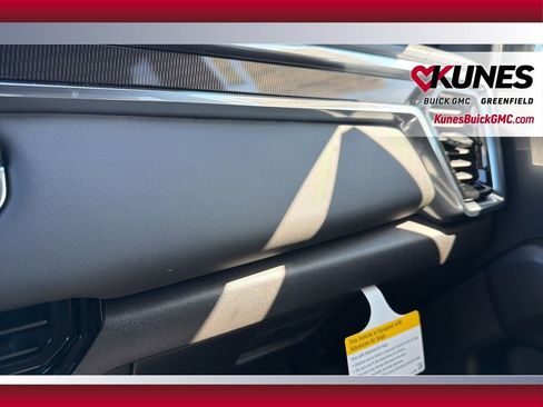 New 2026 GMC Canyon Elevation w/ Convenience Package image 29