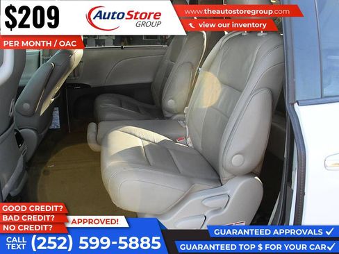 Used 2016 Toyota Sienna XLE FWD image 10