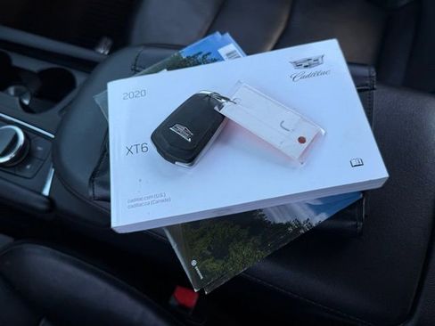 Used 2020 Cadillac XT6 Sport image 6