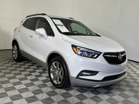 Used 2019 Buick Encore Essence w/ Experience Buick Package image 2