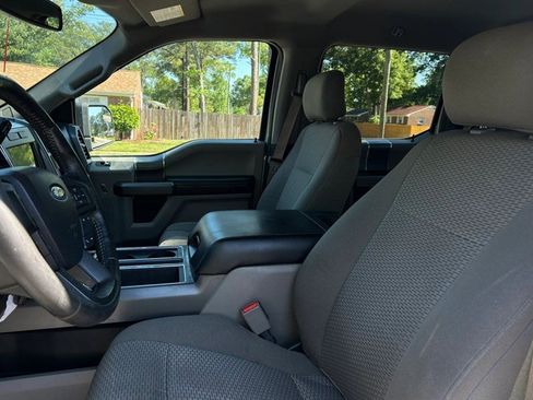 Used 2017 Ford F150 XLT w/ Equipment Group 302A Luxury AWD/4WD image 14