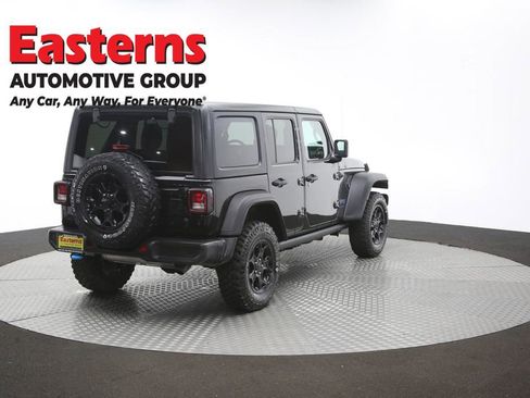 Used 2023 Jeep Wrangler Unlimited w/ Cold Weather Group AWD/4WD image 40