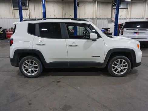 Used 2021 Jeep Renegade Latitude image 23