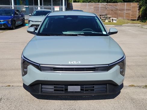 New 2026 Kia K4 FWD image 2