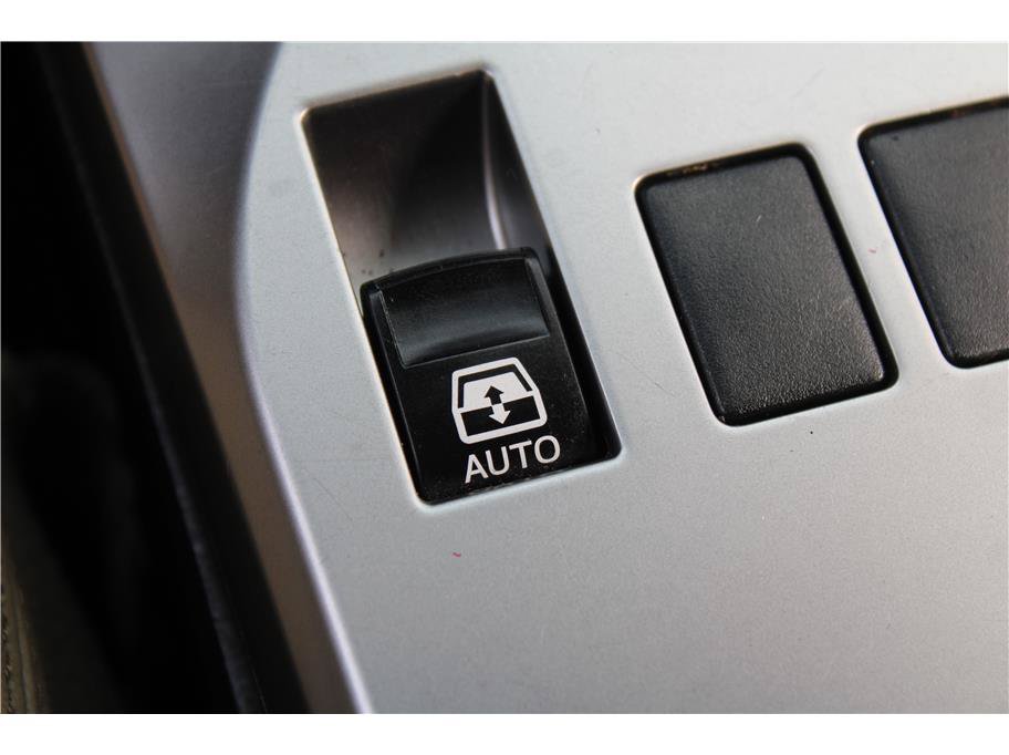 Used 2016 Toyota 4Runner Limited AWD/4WD image 37