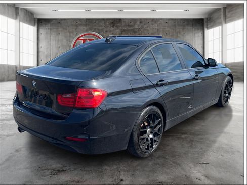 Used 2014 BMW 328i xDrive Sedan AWD/4WD image 5