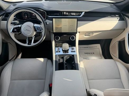 Used 2024 Jaguar F-PACE R-Dynamic S image 15