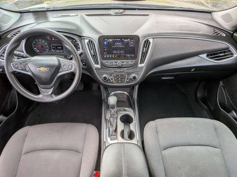 Used 2025 Chevrolet Malibu LT FWD image 25