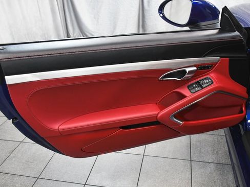 Used 2025 Porsche 718 Boxster GTS image 11