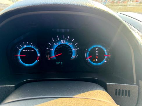 Used 2012 Ford Fusion SEL image 17