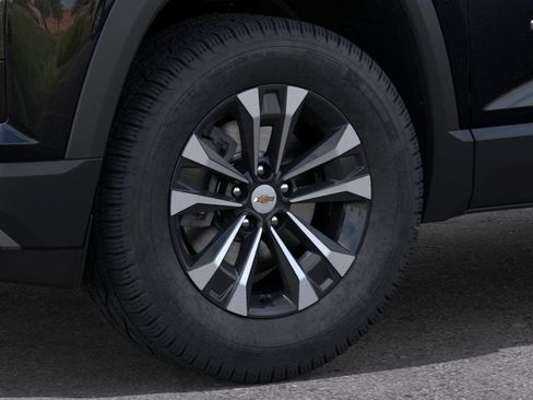 New 2027 Chevrolet Equinox LT w/ Convenience Package II FWD image 9