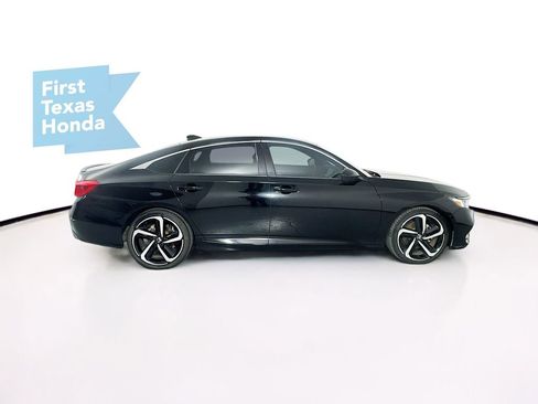 Used 2018 Honda Accord Sport image 8