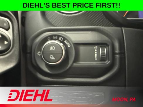 New 2026 Jeep Gladiator Rubicon w/ Steel Power Dome Hood Package AWD/4WD image 21