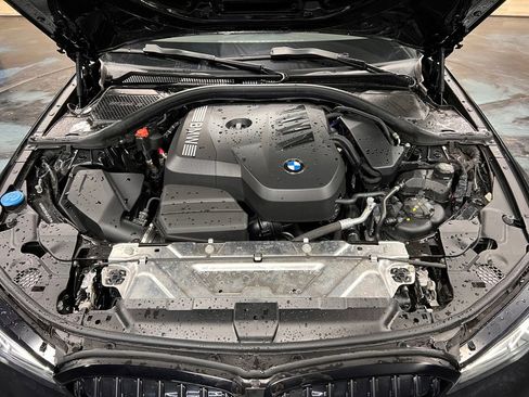 Used 2025 BMW 330i Sedan w/ M Sport Package RWD image 14