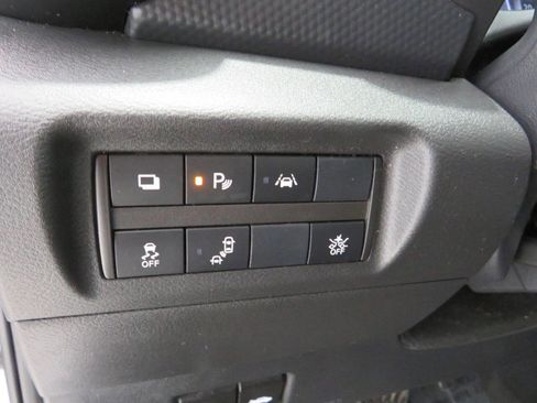 Used 2023 Nissan Kicks S image 23