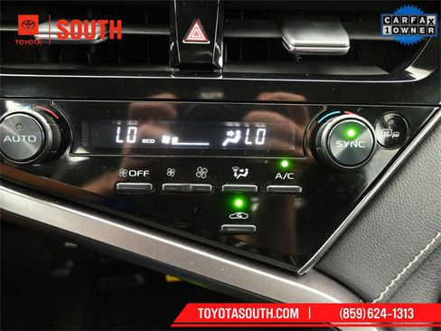 Used 2023 Toyota Camry XSE image 16