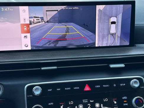 Used 2025 Genesis GV80 3.5T Advanced image 7