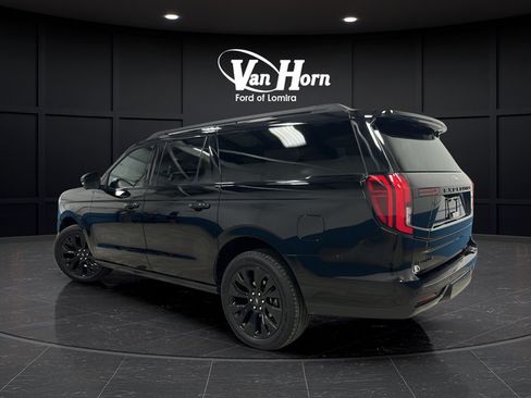 Used 2025 Ford Expedition Max Platinum w/ Stealth Appearance Package AWD/4WD image 5