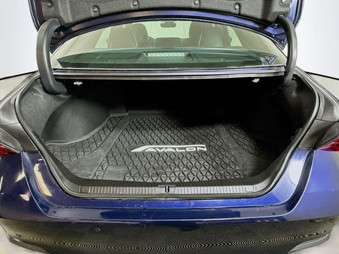 Used 2021 Toyota Avalon Limited w/ Advanced Safety Package image 26