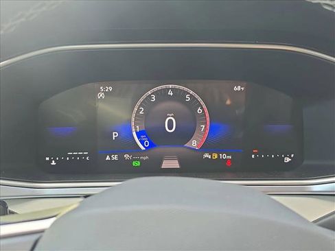 New 2026 Volkswagen Taos SE FWD image 13