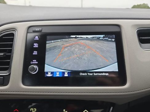 Used 2019 Honda HR-V EX image 30