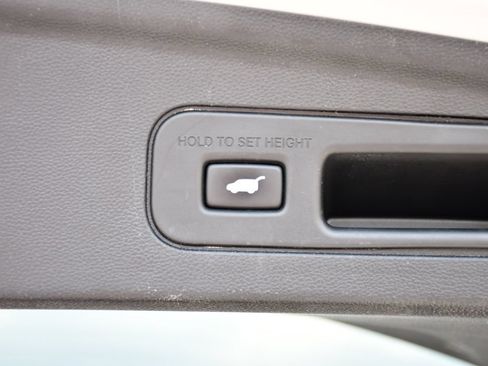 Certified 2023 Acura MDX SH-AWD w/ Technology Package image 28