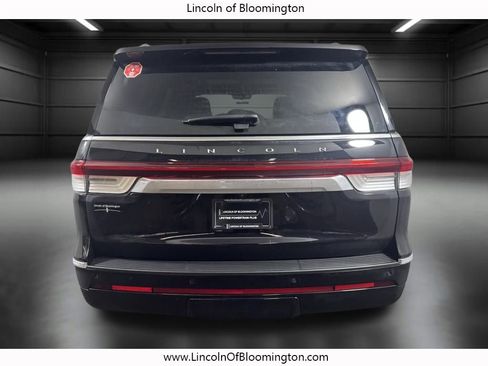 Certified 2022 Lincoln Navigator Reserve AWD/4WD image 7