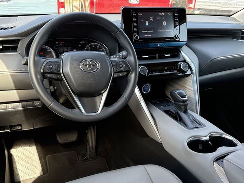 Used 2021 Toyota Venza XLE w/ Carpet Mat Package (TMS) AWD/4WD image 22