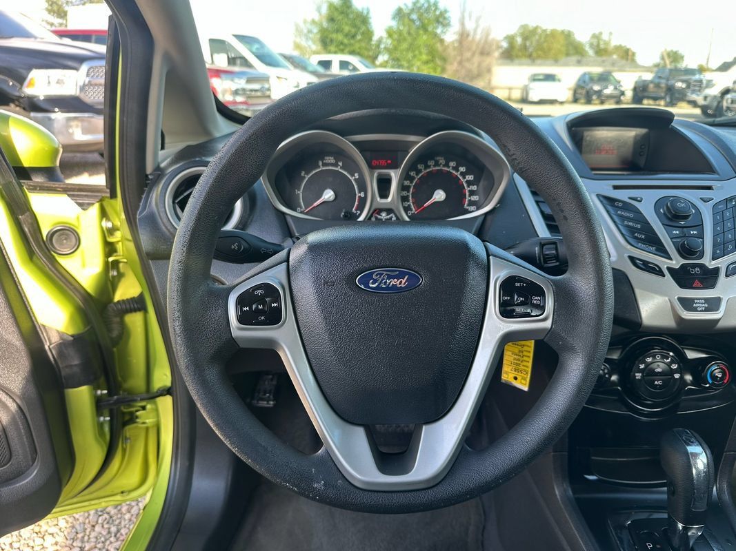 Used 2011 Ford Fiesta SE w/ 203A Rapid Spec Order Code FWD image 39