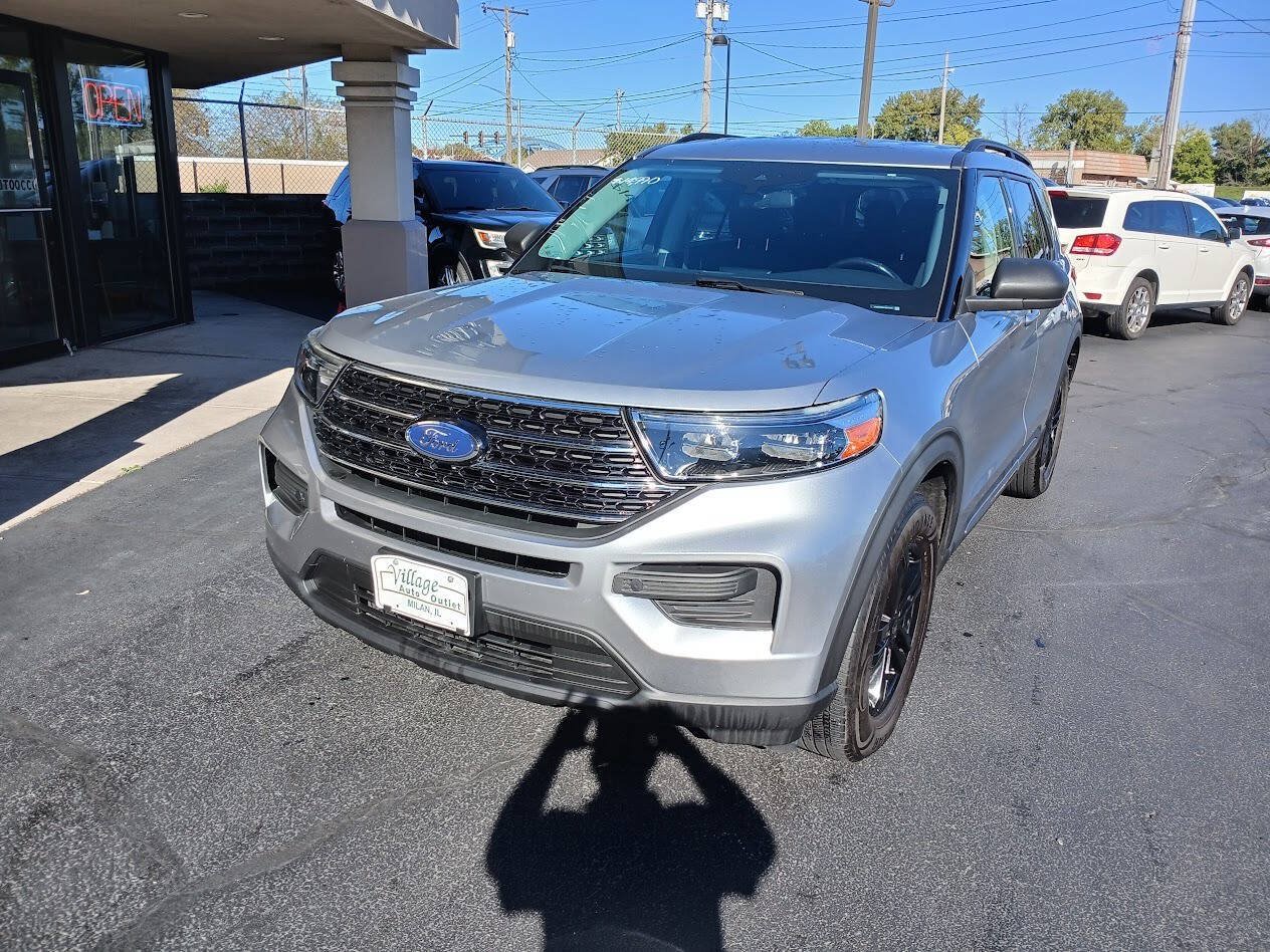 Used 2020 Ford Explorer XLT w/ Comfort Package AWD/4WD image 23