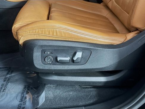 Used 2021 BMW X5 sDrive40i w/ Premium Package image 23