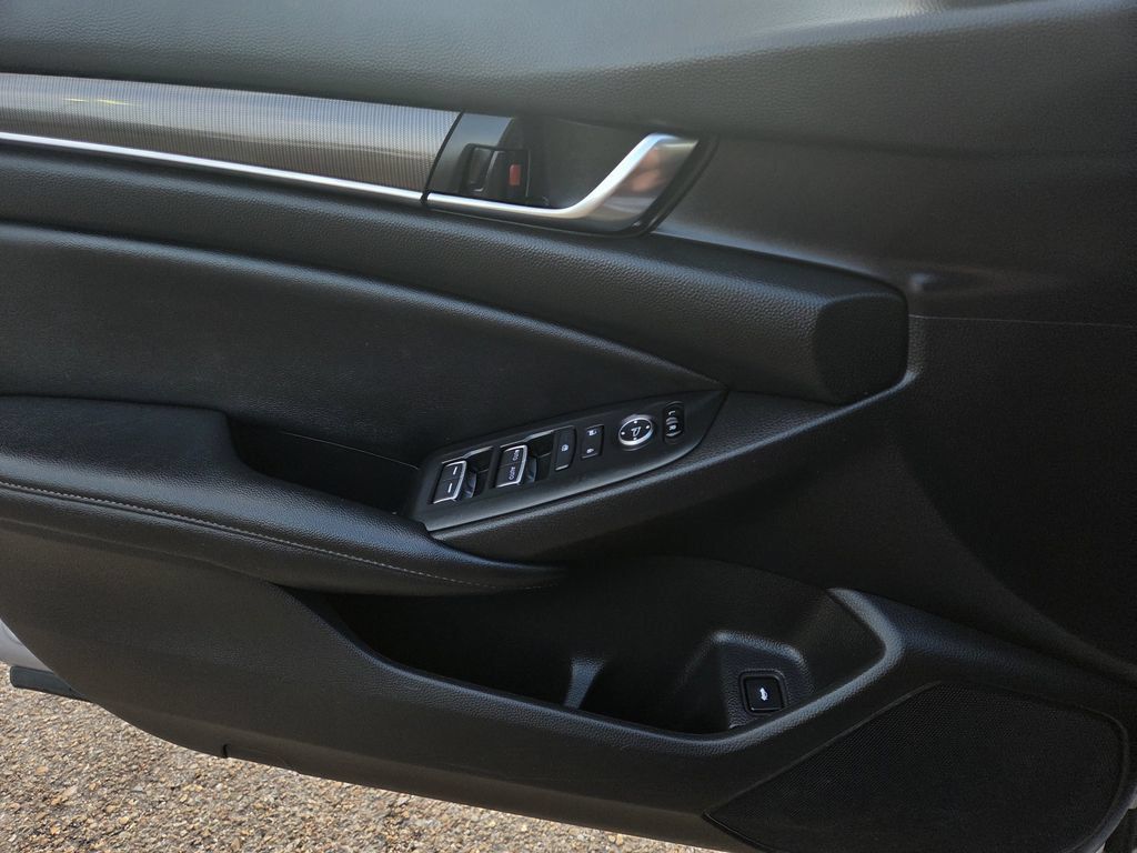 Certified 2022 Honda Accord Sport image 16