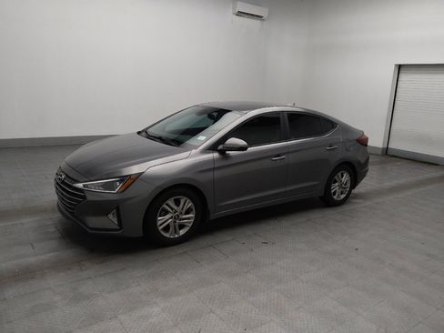 Used 2020 Hyundai Elantra SEL FWD image 2