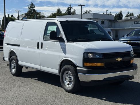New 2026 Chevrolet Express 2500 w/ Driver Convenience Package RWD image 7