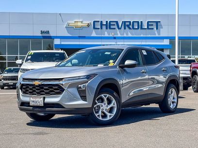Used 2024 Chevrolet Trax LS w/ LS Convenience Package