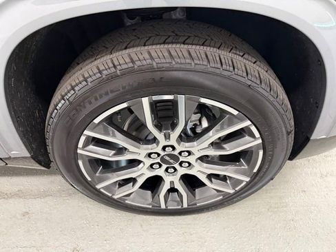 New 2026 GMC Acadia Denali Ultimate AWD/4WD image 4