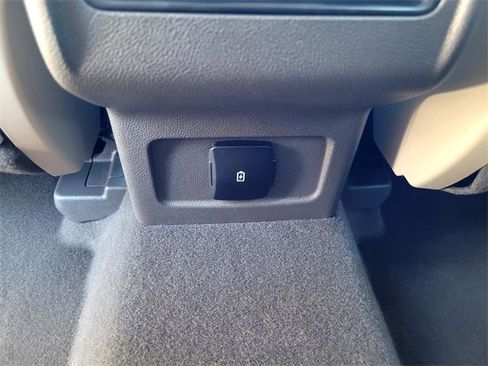 Used 2024 Lincoln Corsair FWD image 12