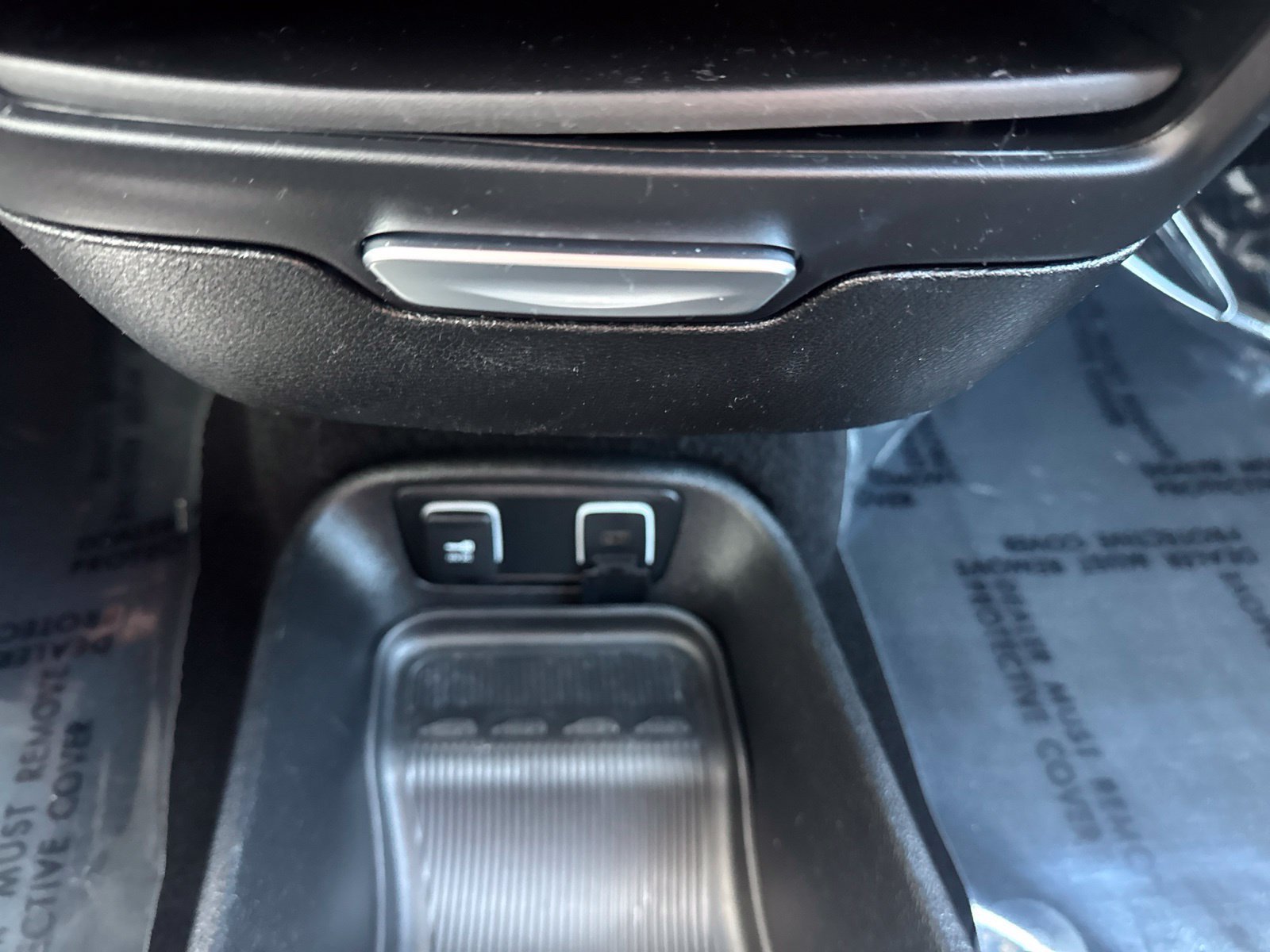 Used 2019 Chrysler Pacifica Touring Plus w/ Advanced Safetytec Group FWD image 34
